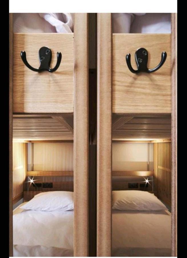 Hostel Parea Hersonissos Luaran gambar